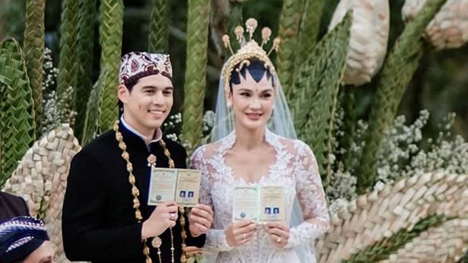 Ilustrasi artikel: luna maya dan maxime bouttier sah menikah