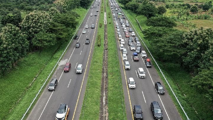 Ilustrasi artikel: One Way di Tol Cipali Diberlakukan Mulai Pukul 15.00 WIB