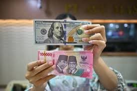 Ilustrasi artikel: Rupiah Tembus Rp17 Ribu, Ancaman Inflasi hingga Utang Jumbo Mengintai