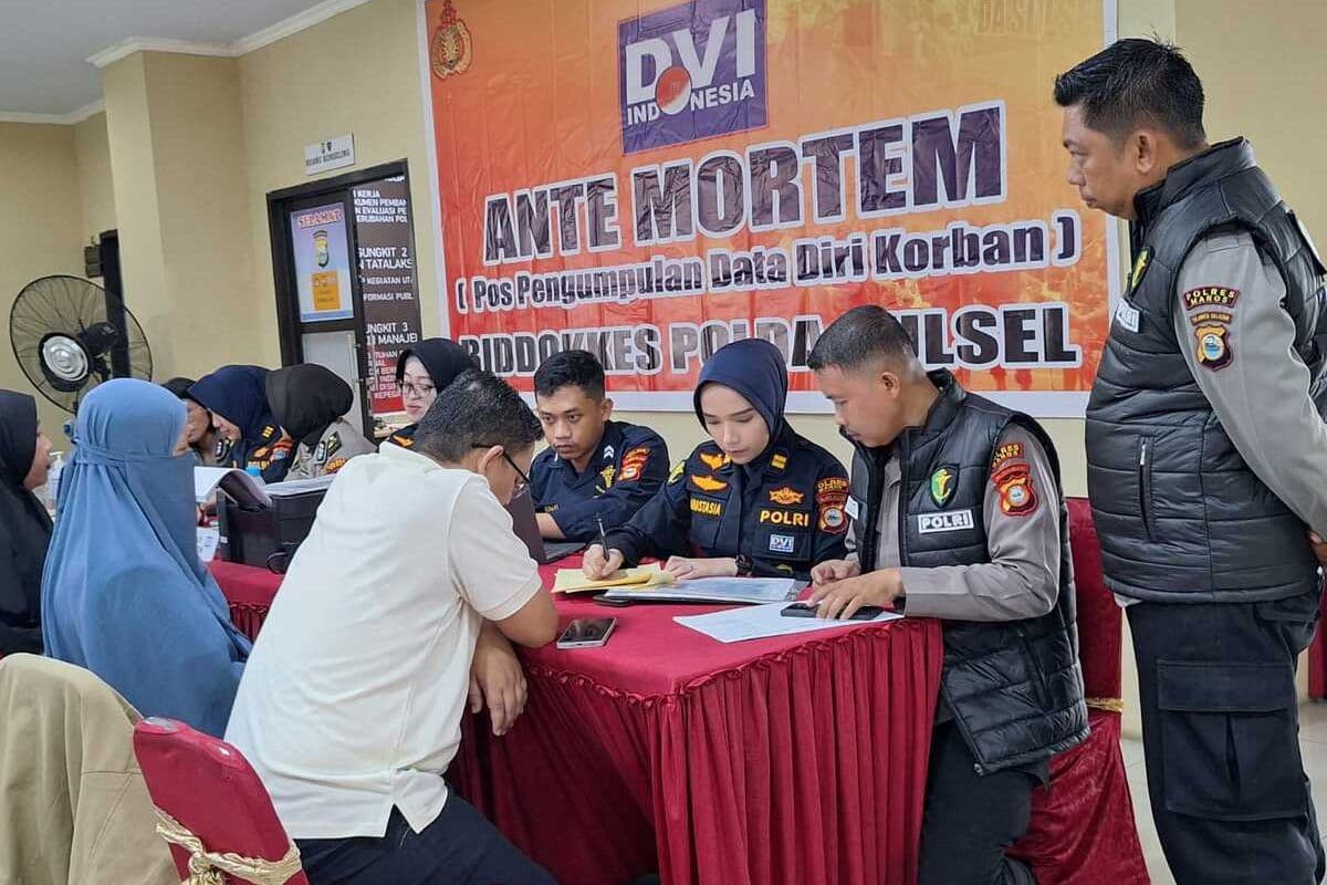 Ilustrasi artikel: 8 Keluarga Korban Pesawat ATR Tes Ante Mortem di DVI Polda Sulsel