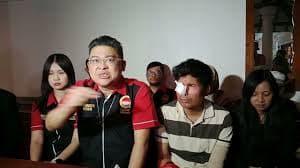 Ilustrasi artikel: Alvin lim anak dari salah satu 9 naga di indonesia dampingi agus, Alvin lim tantang novi dan densu
