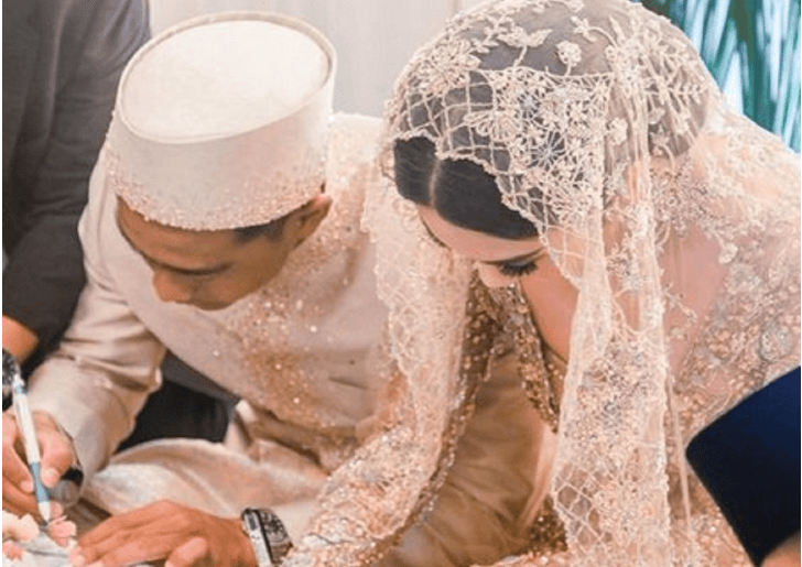 Ilustrasi artikel: Imbas Dugaan Selingkuh, Azizah Salsha dan Arhan Pratama Diisukan Tengah Urus Perceraian
