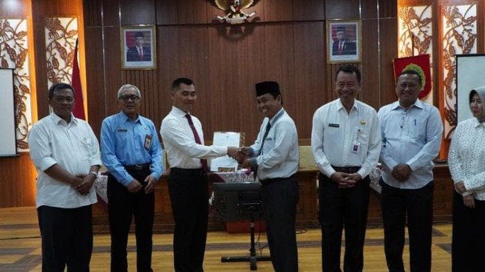 Ilustrasi artikel: ASN Konoha Sudah Dipecat, Diaktifkan Kembali