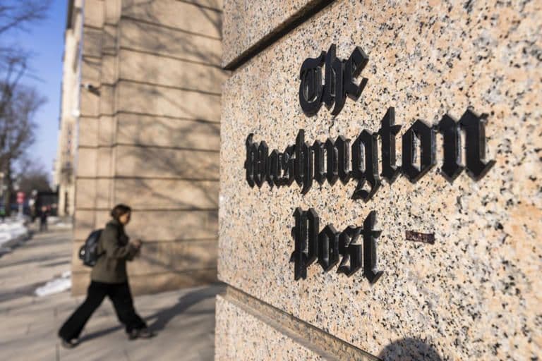 Ilustrasi artikel: CEO Washington Post Mundur Usai PHK Ratusan Jurnalis