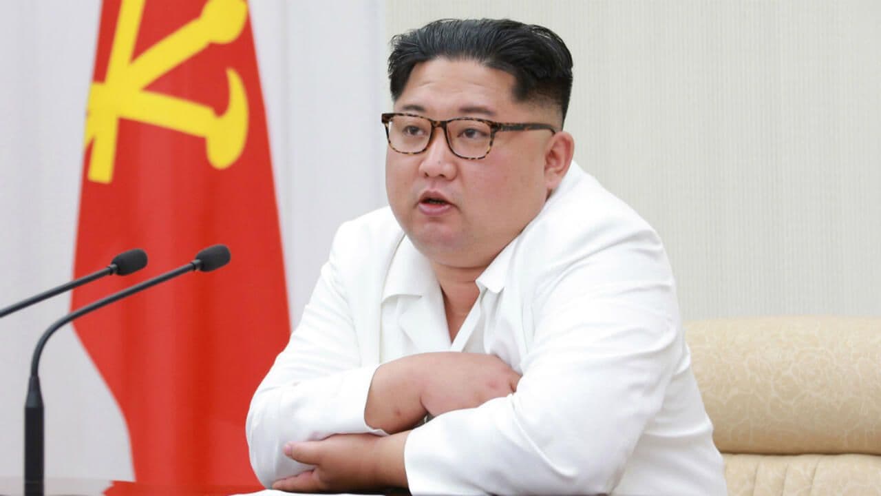 Ilustrasi artikel: Para Pekerja Pabrik di Korut Walk Out saat Pidato Kim Jong Un